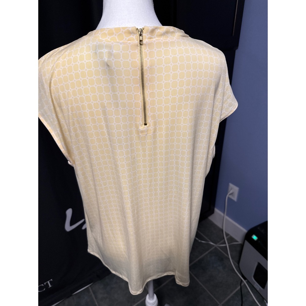 Liz Claiborne Womens XXL Apricot Sherbet Geo Pleated Cap Sleeve Blouse Yellow - Picture 3 of 5